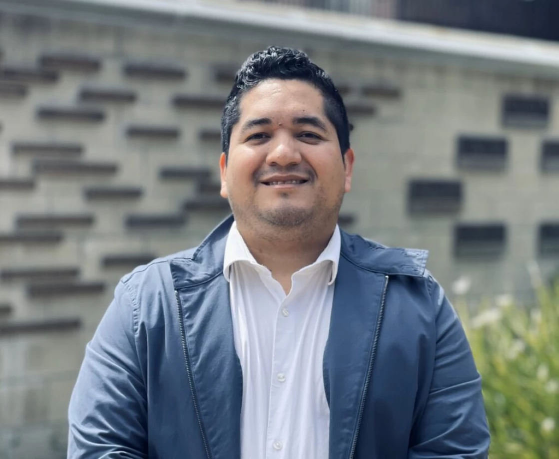 Jorge-Monroy-Updated-Headshot-3-1024x842