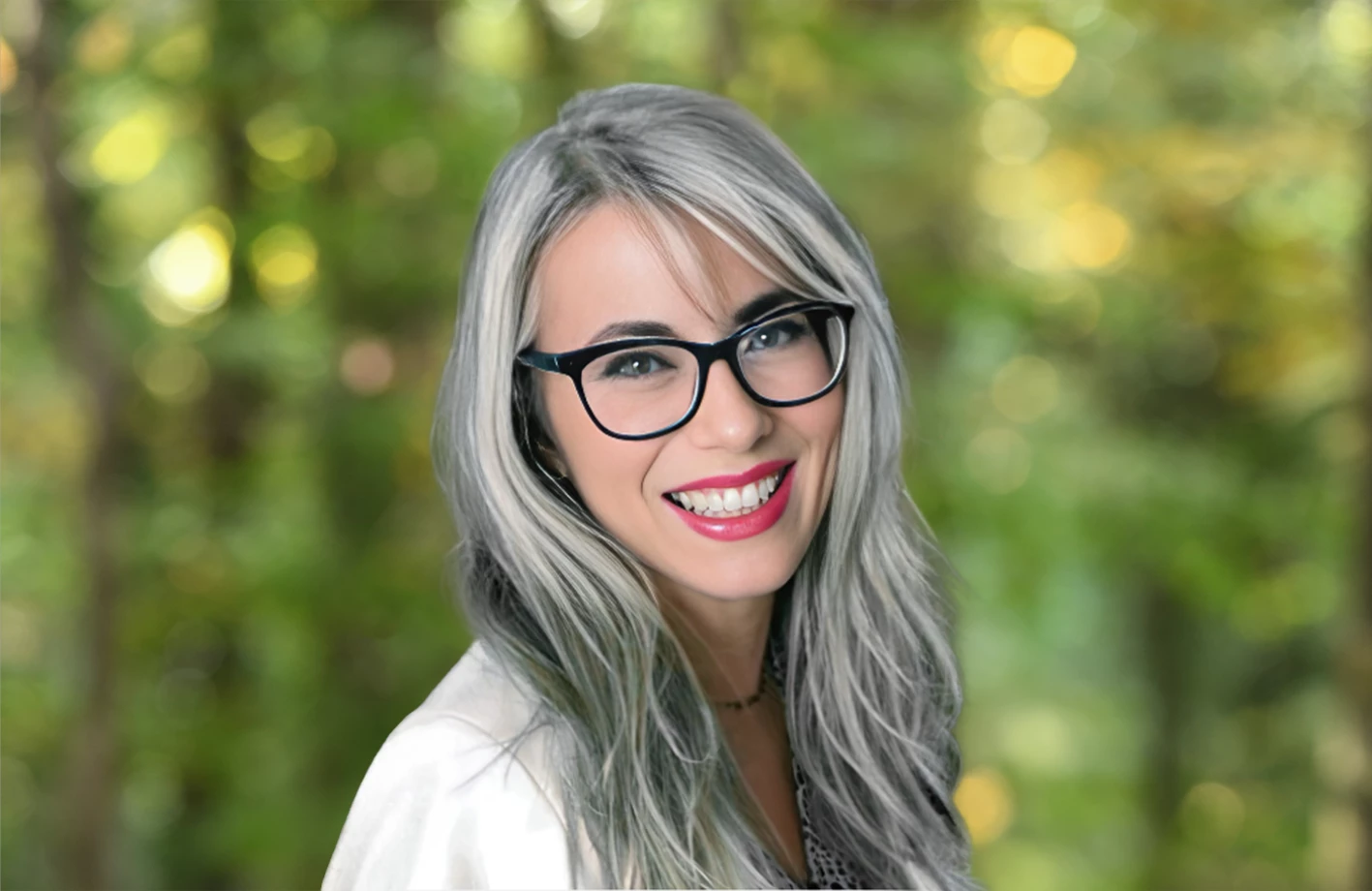 Valerie-Lewelling-Background_3x2