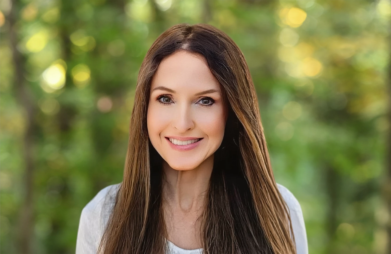 Jennifer-YoungHeadshot_3x2