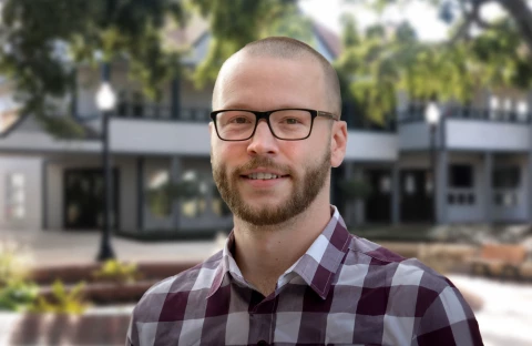 Andrew-Buckley_courtyard