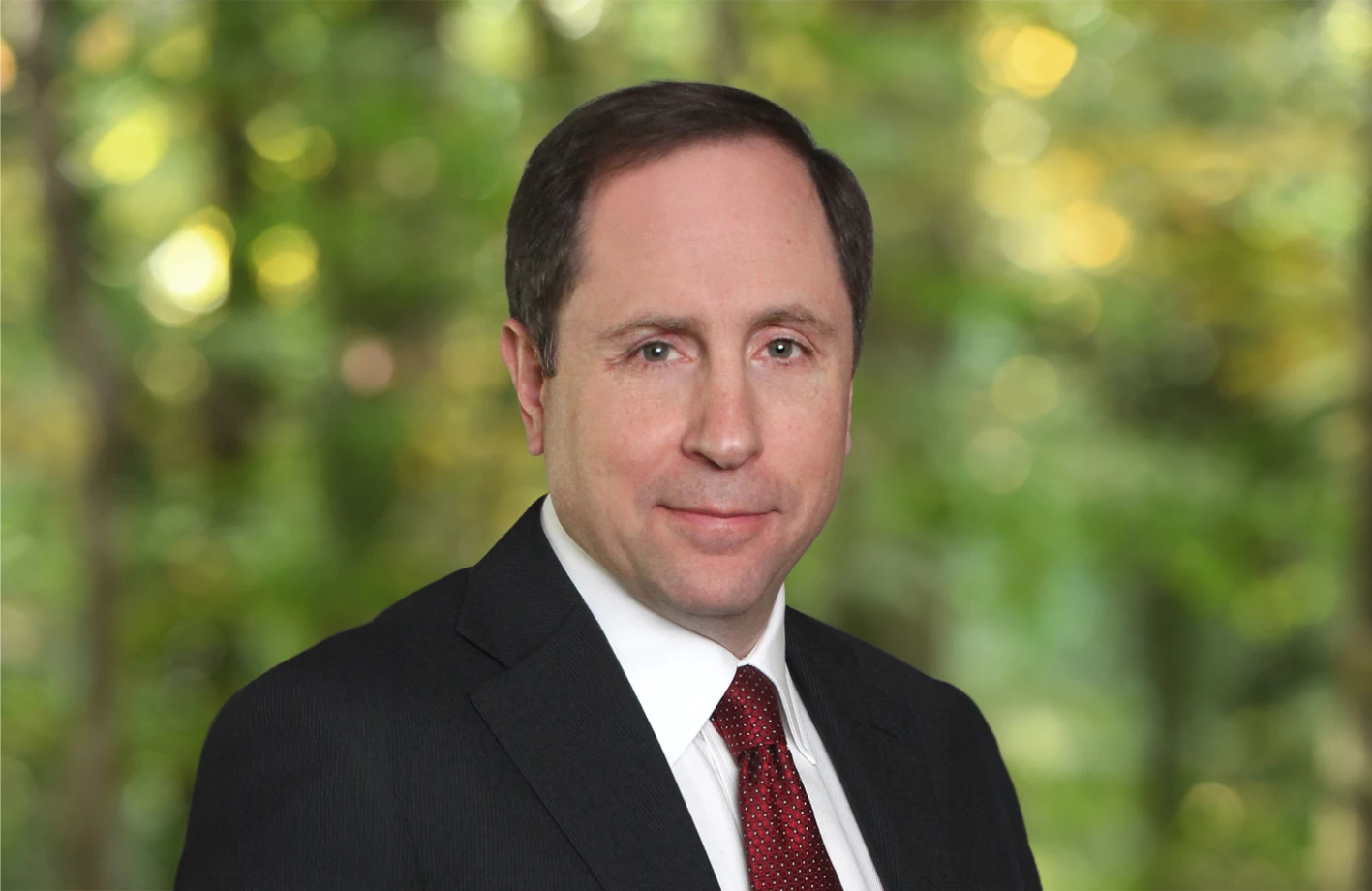 Bruce-Isaacson-Light-Grn-BG_3x2